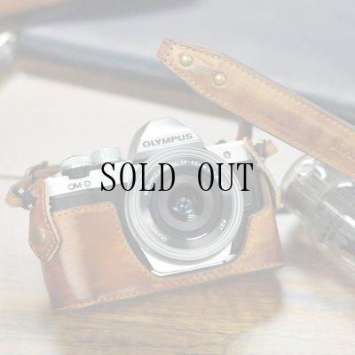 画像5: Olympus OMD E-M10 mark II  専用レザーケース・ストラップセット [Brown]