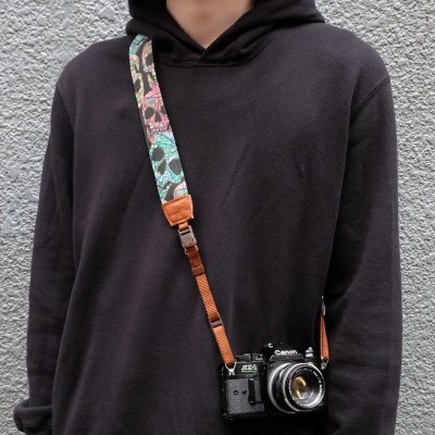 画像2: !MO CAMERA STRAP［Funky Skull］