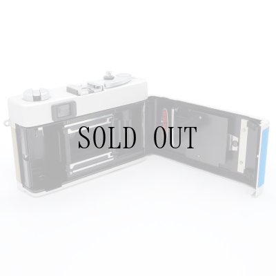 画像8: ［渋谷ロフト店］ごん色カメラ KONICA C35 Flash matic