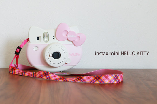 Instax mini hello kitty 限定版 キティちゃん　チェキチェキ