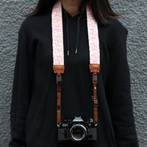 画像: !MO CAMERA STRAP［Pinky］