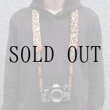 画像: !MO CAMERA STRAP［Animal Print］