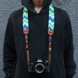 画像: !MO CAMERA STRAP［Cool Chevron］