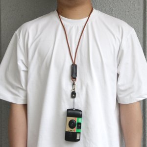 画像: レザーネックストラップ｜ネイビー