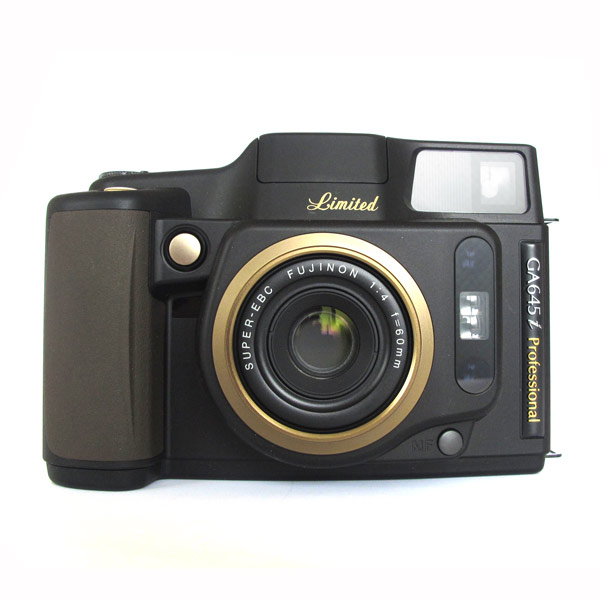 画像: FUJIFILM GA645 Professional Limited　※「中判カメラの教科書」掲載モデル