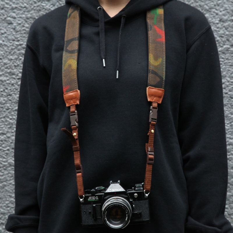 画像1: !MO CAMERA STRAP［Autumn Fallen Leaves］